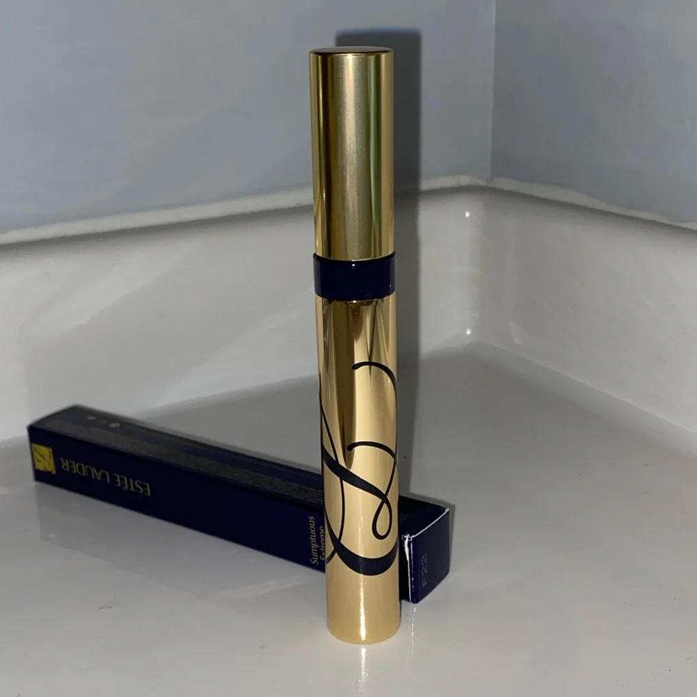 NWT Estée Lauder Sumptuous Extreme Lash Multiplying Volume Mascara